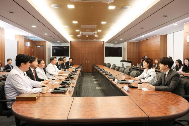 Yoongi was personally involved in shaping the Min Yoongi Treatment Centre's vision.
